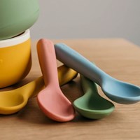Smikkels Silikon Löffel Set grün Baby Essbesteck-2
