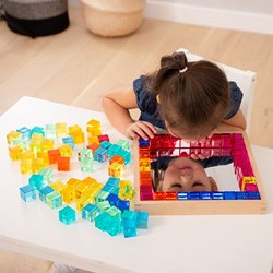 TickiT Lernspielzeug Gem Cube Mirror Tray bunt und kreativ