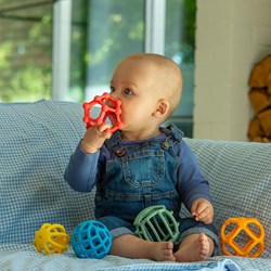 TickiT sensorisches Spielzeug SiliSoft Flexi Balls Regenbogen Set 5 Stück