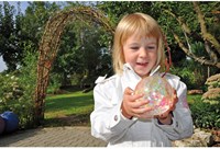 Eduplay Wasserball Spielzeug mit Fäden - bunte sensorische Kugel
