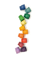 Grapat Holzspielzeug Fässer Mates Regenbogenfarben 12 Stück