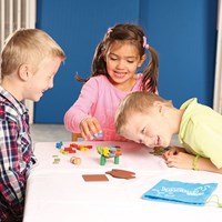 Beleduc Holzspiel Casa Banana pädagogisches Kinderspiel