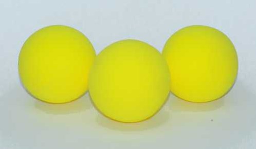3 Schaumstoffbälle 70 mm gelb im Pack.