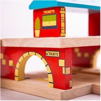 Bigjigs Holzstation Oberirdisch - Eisenbahnschienen & Straße-3