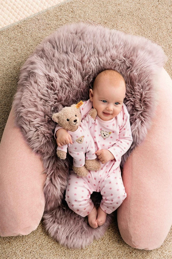 Steiff Teddy and Me Teddybär Mädchen Baby mit Schlafanzug