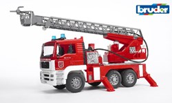 Bruder MAN Feuerwehr Spielzeugauto mit funktionierender Spritze Licht und Sound