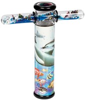 Goki Kaleidoskop Spielzeug Delfin mit Zauberstab blau
