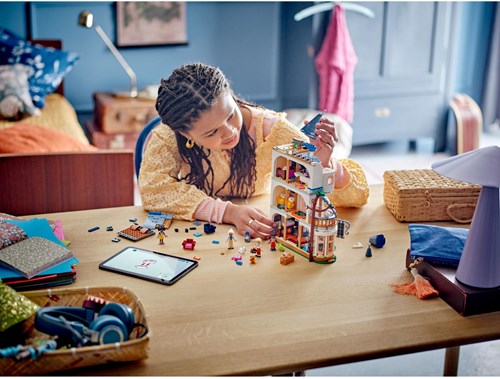 LEGO Friends 42638 Bed and Breakfast in Kasteel-3