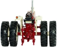 Britains Traktor Spielzeug Case IH Farmall 1206 Modell 1:32-3