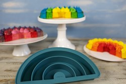 DENA Dëna Bakken – Regenbogenblau