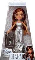 MGA Bratz Charmz Modepuppe Yasmin mit Sammelarmband und Accessoires-2