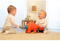 Dolce Toys Spielzeug Klassisches Aktivitätskuscheltier Erdferkel Antoine - 42 cm-2