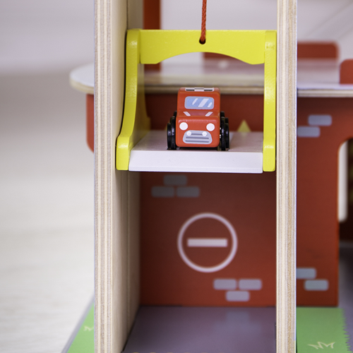 BigJigs Holz Parkgarage Spielzeug mit Aufzug und Zubehör-3