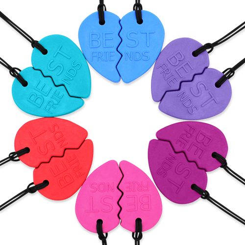 Ark Therapeutics Kauschmuck Freundschaftsherz Set Magenta Spielzeug Set van 2 halve-hartkauwkettingen om samen met een vriend(in) te dragen.-2