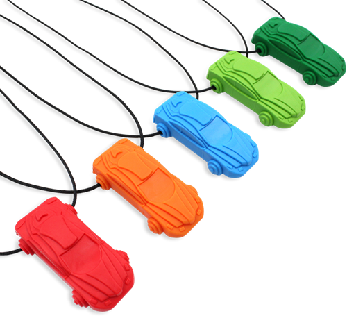 ARK Therapeutic Kaukette Rennwagen sensorisches Spielzeug dunkelblau Kauwketting in raceautovorm met aerodynamische textuur voor stevige kauwers.-2