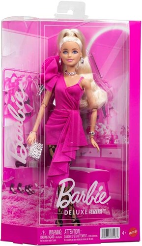 BARBIE DELUXE STYLE DOLL: BLONDE