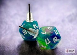 Chessex Spielzeug Stud Earrings Waterlily Mini-Poly D20 Set