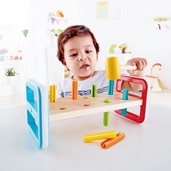 Hape Holz Regenbogen Klopfbank Lernspielzeug für Kleinkinder