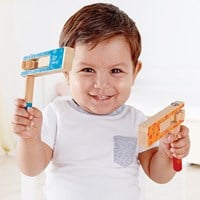 Hape Rassel Spielzeug - Musikinstrument für Kinder - 6 Stück