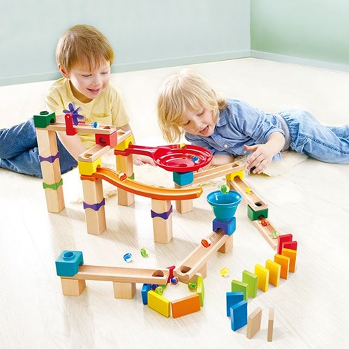 Hape Murmelbahn Holz Marble Rally Block Set buntes Spielzeug