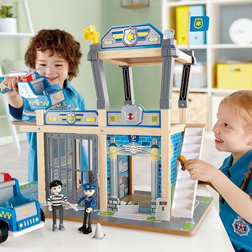 Hape Polizei Spielset - Metro Police Dept Holzspielzeug Set