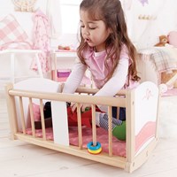 Hape Holz Puppenwiege cradle - nachhaltiges Spielzeug Bettchen