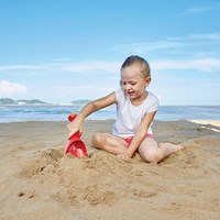 Hape Sand- und Wasserschaufel rot - 4er Set-3