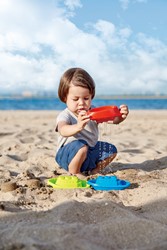 Hape Strand- und Badeboote (4 Stück)