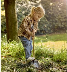 Hape Kinderschaufel Gartenspielzeug - Square Point Transfer Garden Shovel grün