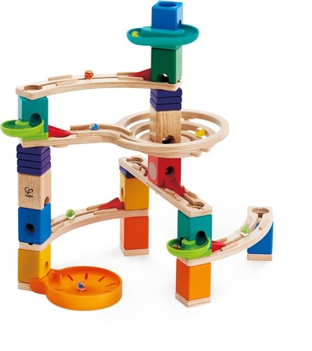 Hape E6020 Medium Set Quadrilla, Kugelbahn mit 44 Bauteilen aus Holz und 50 Murmeln, ab 4 Jahren