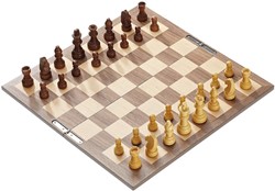 Schach und Damespiel