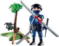 Ninja Met Uitrusting-2