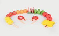 TickiT Holz Fädelobst Lernspielzeug - bunt und lehrreich