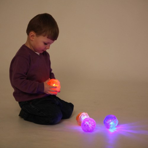 TickiT sensorische Blinkbälle für Kinder - Set mit 4 bunten Bällen-3