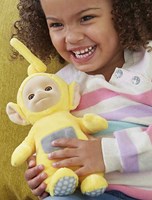 TELETUBBIES TALKING LAA-LAA SOFT TOY-3